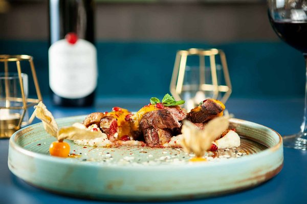 Comment découvrir les traditions culinaires de la Bretagne à travers des ateliers de cuisine?